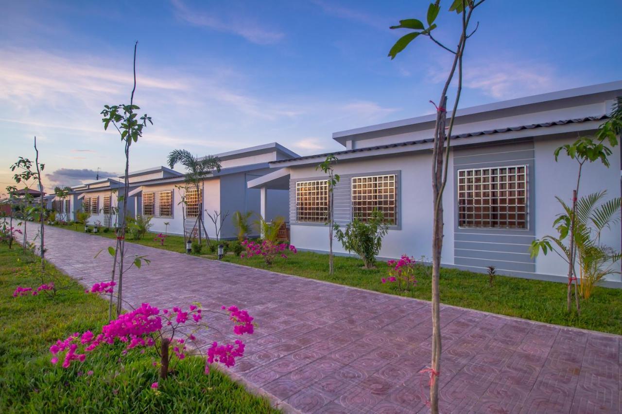 Ry'S Lotus Resort D'Angkor Siem Reap Exterior foto